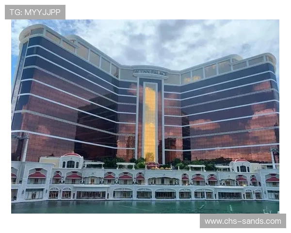 永利澳门酒店位置优越，方便您轻松探索澳门的著名景点和文化